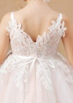 A-line white lace flower girl dress (6)