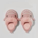 Fluffy shark slippers - Pink