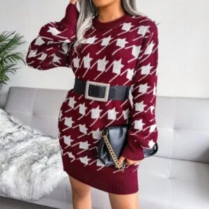 Houndstooth loose knitted dress-white-and-dark-red (3)