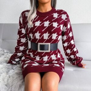 Houndstooth loose knitted dress-white-and-dark-red (4)
