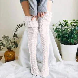 Thick cable knit thigh high socks-white (2)
