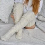 Thick cable knit thigh high socks-white (4)