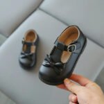 Toddler girl t-strap shoes with velcro strap-black (1)