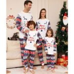 2 piece matching Christmas printed pyjamas set (2)