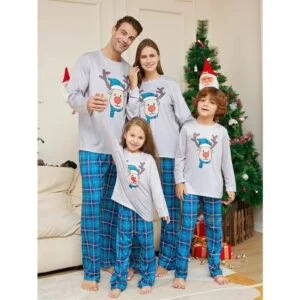 Blue matching Christmas plaid pyjamas set (1)