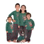 Green matching Christmas plaid pyjamas set (2)