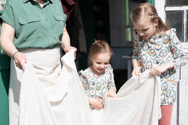 Bamboo Fabric: A Sustainable Alternative to Traditional Textiles - Fabulous Bargains Galore Bamboo Fabric - A Sustainable Alternative to Traditional Textiles (8)