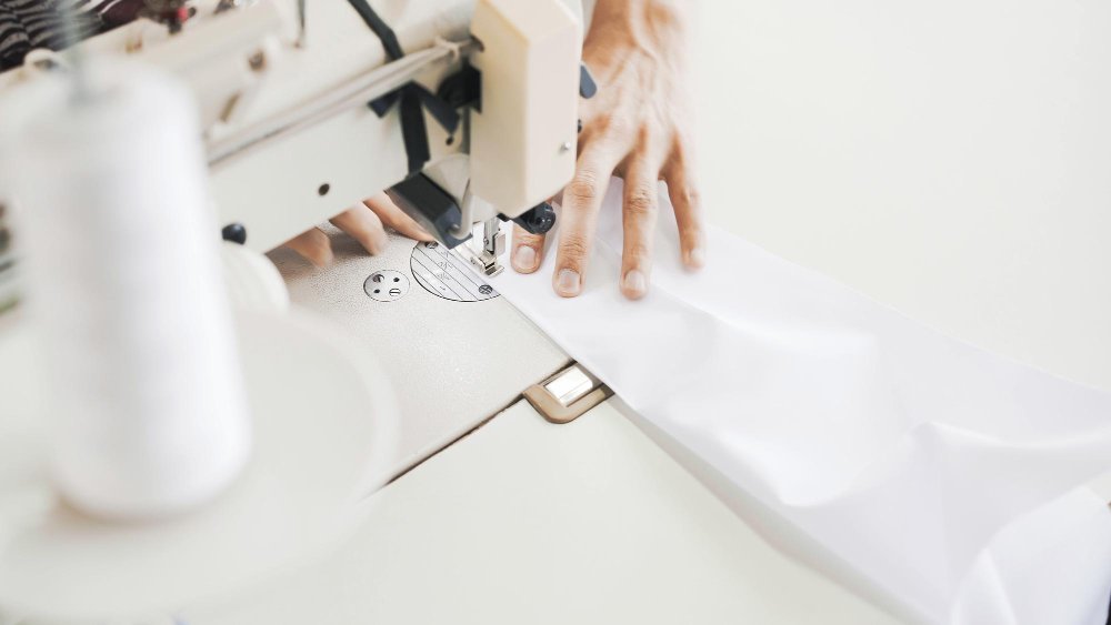 Tulle vs Chiffon in Children's Clothing: A Practical Guide to Choosing Baby Party Dress Fabrics - Fabulous Bargains Galore Tulle vs Chiffon in Children's Clothing (4)